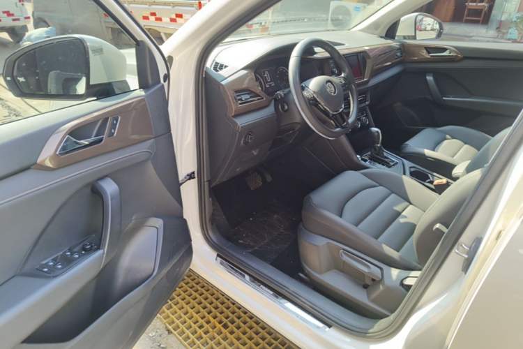 Used Volkswagen Tharu 2019 280TSI Two-Wheel Drive Luxury Version China VI Standard Driver Seat