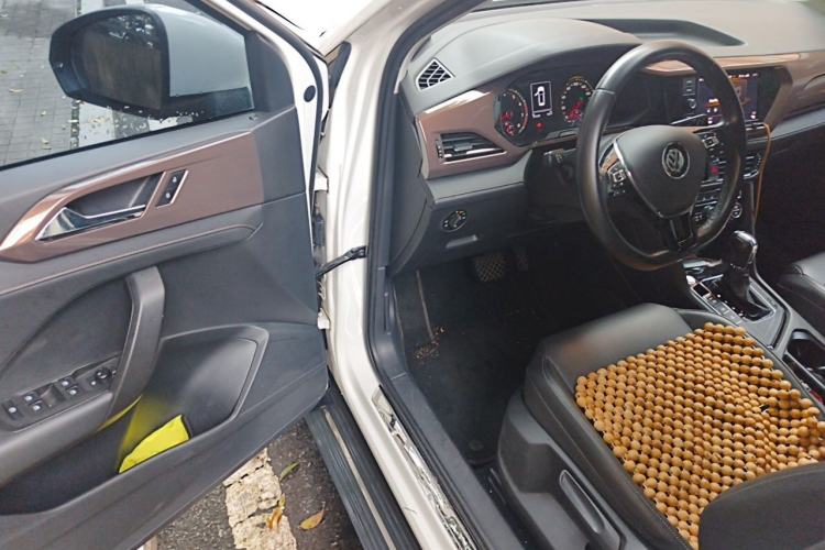 Used Volkswagen Tharu 2019 280TSI Two-Wheel Drive Luxury Edition China V Standard Driver Seat