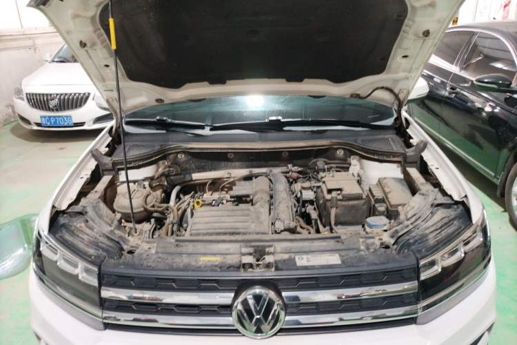 Used Volkswagen Tharu 2019 280TSI Two-Wheel-Drive Trend Edition China V Standard Engine Bay