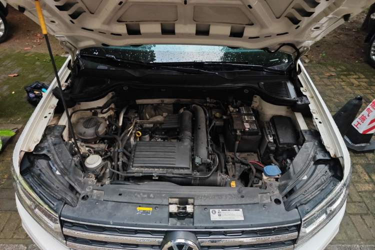 Used Volkswagen Tharu 2019 280TSI Two-Wheel Drive Luxury Version China VI Standard Engine Bay