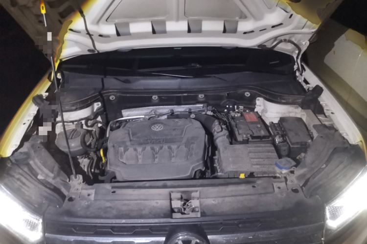 Used Volkswagen Tharu 2019 330TSI Four-Wheel Drive Flagship Model China VI Standard Engine Bay
