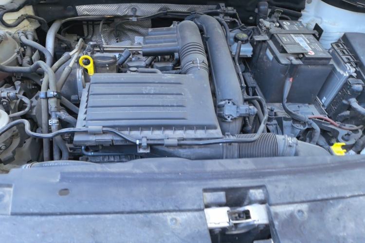 Used Volkswagen Tharu 2019 280TSI Two-Wheel Drive Luxury Version China VI Standard Engine Bay