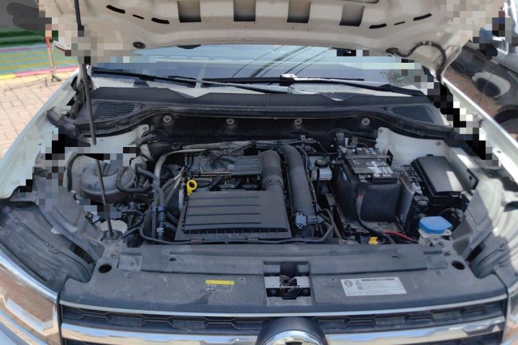 Used Volkswagen Tharu 2019 280TSI Two-Wheel Drive Luxury Version China VI Standard Engine Bay
