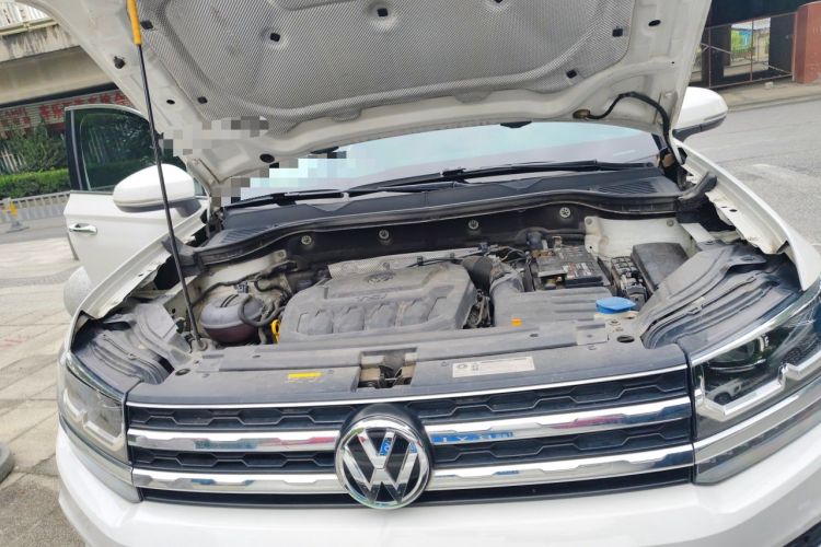 Used Volkswagen Tharu 2019 330TSI Four-Wheel Drive Luxury Edition China VI Standard Engine Bay