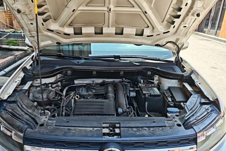 Used Volkswagen Tharu 2019 280TSI Two-Wheel Drive Comfort Edition China VI Standard Engine Bay