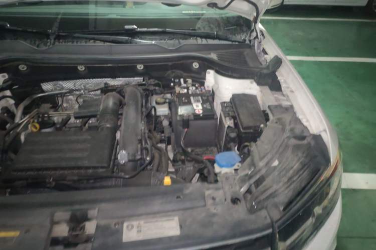 Used Volkswagen Tharu 2019 280TSI Two-Wheel Drive Luxury Version China VI Standard Engine Bay Left