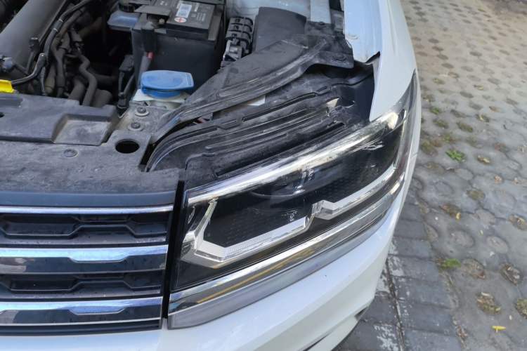 Used Volkswagen Tharu 2019 280TSI Two-Wheel Drive Luxury Version China VI Standard Engine Bay Left