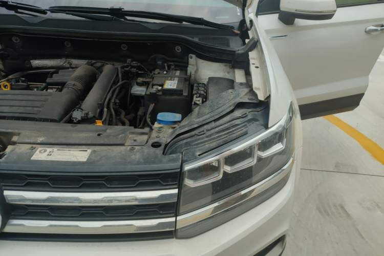 Used Volkswagen Tharu 2019 280TSI Two-Wheel Drive Comfort Edition China VI Standard Engine Bay Left