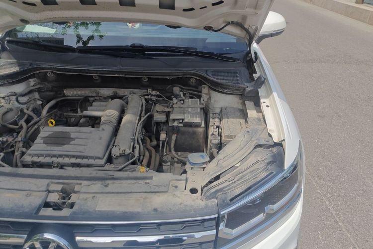 Used Volkswagen Tharu 2019 280TSI Two-Wheel Drive Luxury Version China VI Standard Engine Bay Left