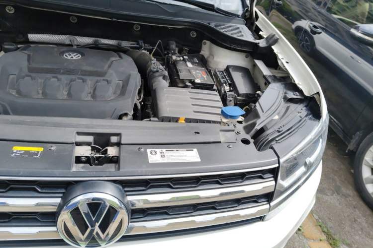 Used Volkswagen Tharu 2019 330TSI Four-Wheel Drive Luxury Edition China VI Standard Engine Bay Left