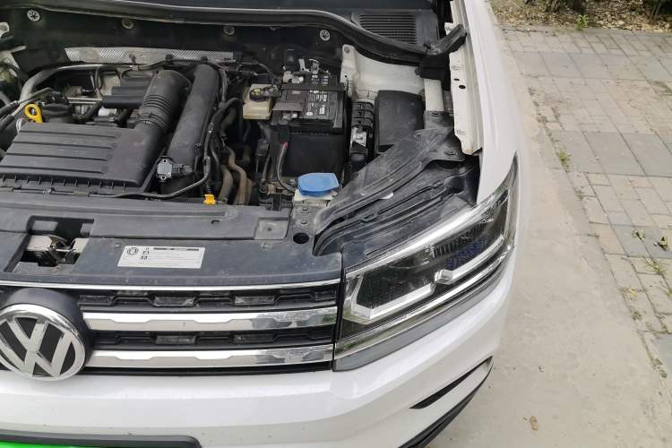 Used Volkswagen Tharu 2019 280TSI Two-Wheel Drive Luxury Version China VI Standard Engine Bay Left