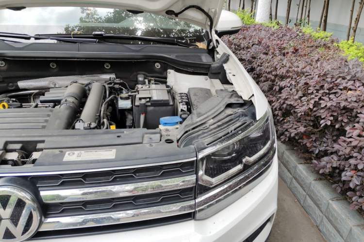 Used Volkswagen Tharu 2019 280TSI Two-Wheel Drive Flagship Version China VI Standard Engine Bay Left
