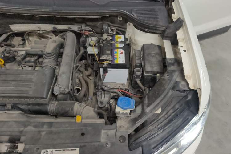Used Volkswagen Tharu 2019 280TSI Two-Wheel Drive Luxury Edition China V Standard Engine Bay Left