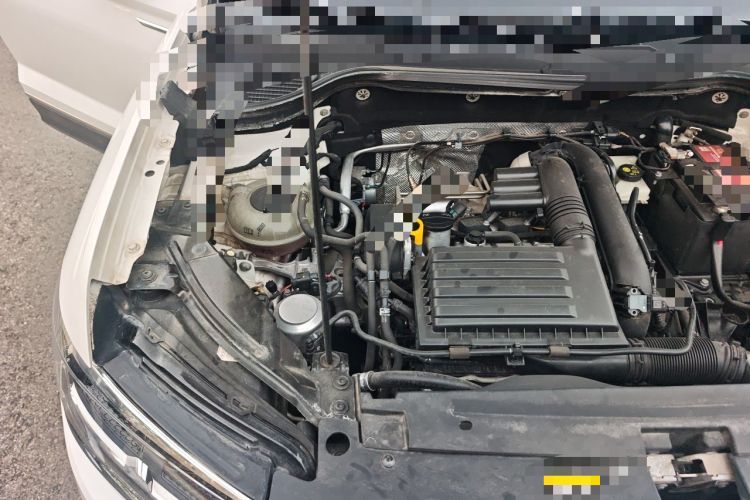 Used Volkswagen Tharu 2019 280TSI Two-Wheel Drive Luxury Version China VI Standard Engine Bay Right