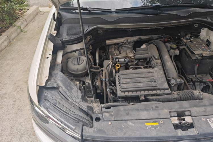 Used Volkswagen Tharu 2019 280TSI Two-Wheel-Drive Trend Edition China V Standard Engine Bay Right