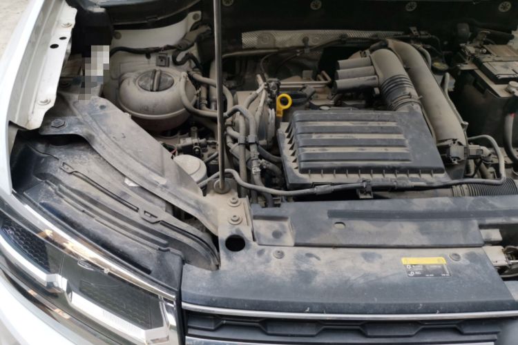 Used Volkswagen Tharu 2019 280TSI Two-Wheel Drive Luxury Version China VI Standard Engine Bay Right