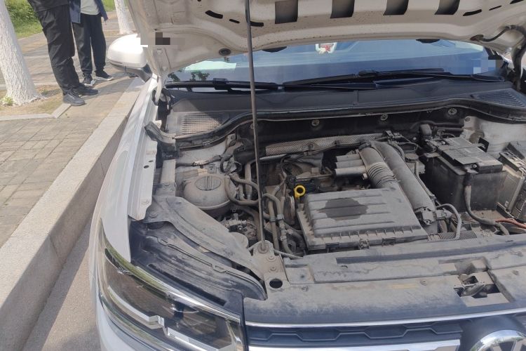 Used Volkswagen Tharu 2019 280TSI Two-Wheel Drive Luxury Version China VI Standard Engine Bay Right