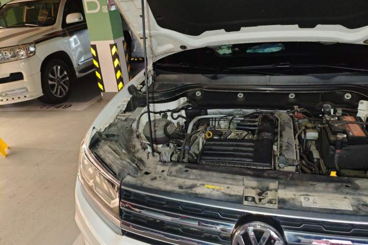Used Volkswagen Tharu 2019 280TSI Two-Wheel Drive Flagship Edition China V Standard Engine Bay Right