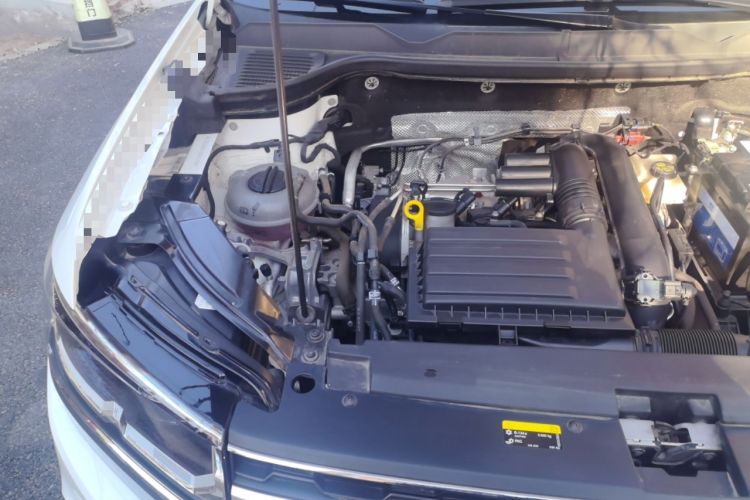 Used Volkswagen Tharu 2019 280TSI Two-Wheel Drive Luxury Version China VI Standard Engine Bay Right