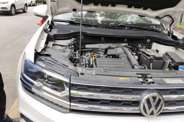Used Volkswagen Tharu 2019 280TSI Two-Wheel Drive Flagship Version China VI Standard Engine Bay Right
