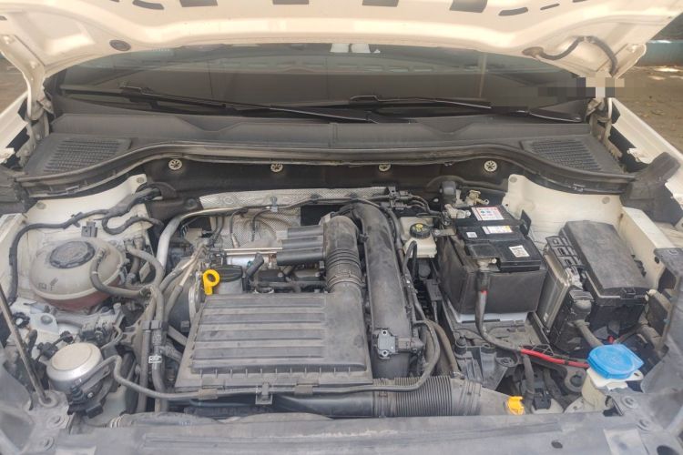 Used Volkswagen Tharu 2019 280TSI Two-Wheel Drive Luxury Version China VI Standard Engine Bay