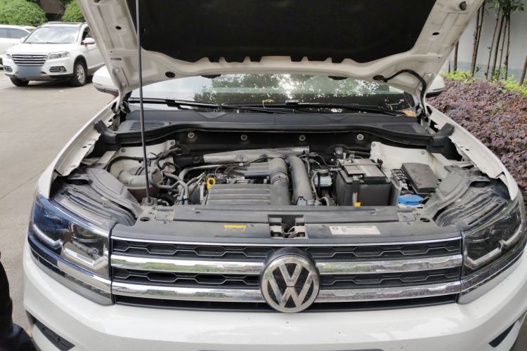 Used Volkswagen Tharu 2019 280TSI Two-Wheel Drive Flagship Version China VI Standard Engine Bay