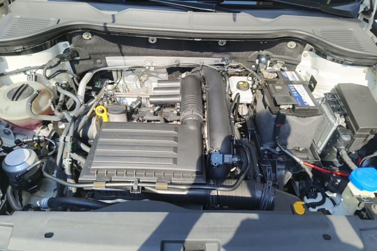 Used Volkswagen Tharu 2019 280TSI Two-Wheel Drive Luxury Version China VI Standard Engine Bay