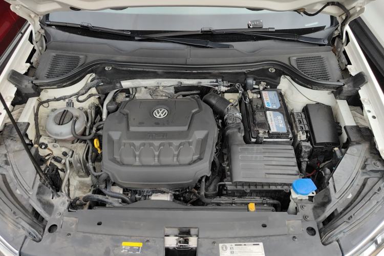 Used Volkswagen Tharu 2019 330TSI Four-Wheel Drive Luxury Edition China VI Standard Engine Bay