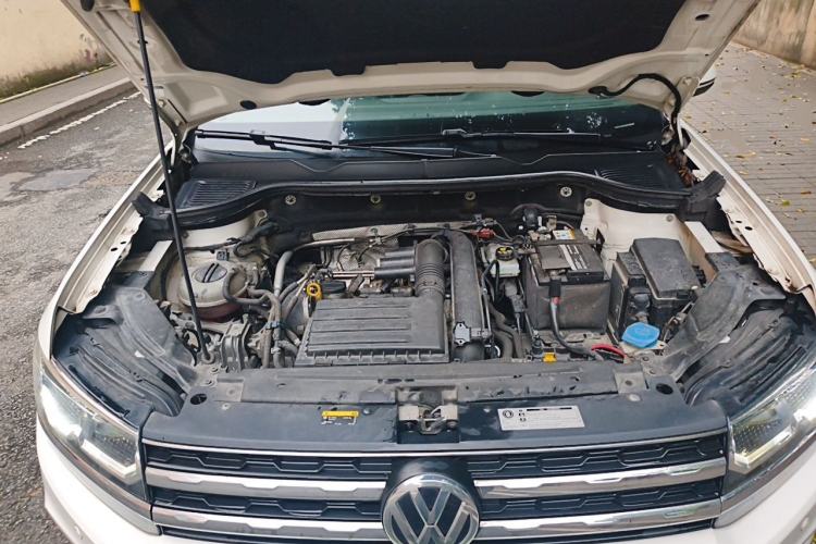 Used Volkswagen Tharu 2019 280TSI Two-Wheel Drive Luxury Edition China V Standard Engine Bay