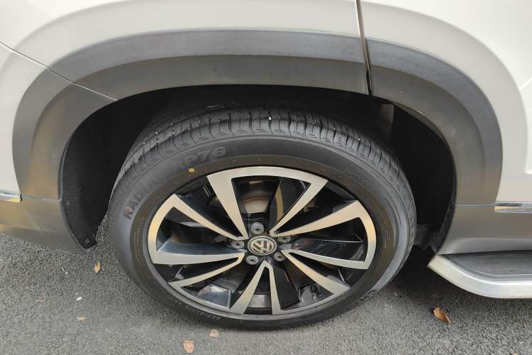 Used Volkswagen Tharu 2019 330TSI Four-Wheel Drive Luxury Edition China VI Standard Exterior 3