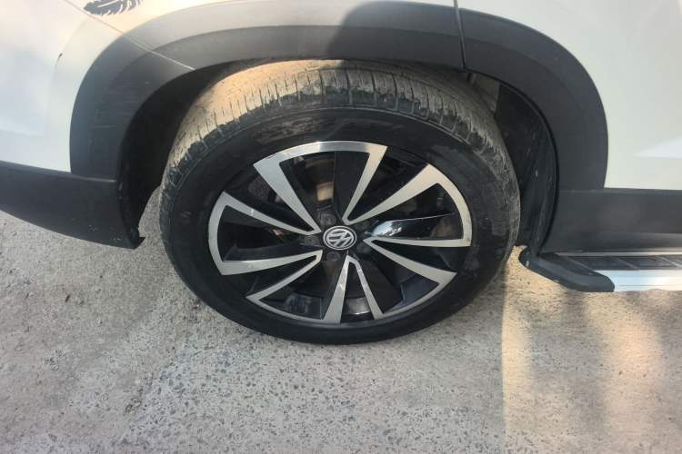 Used Volkswagen Tharu 2019 280TSI Two-Wheel Drive Luxury Edition China V Standard Exterior 5