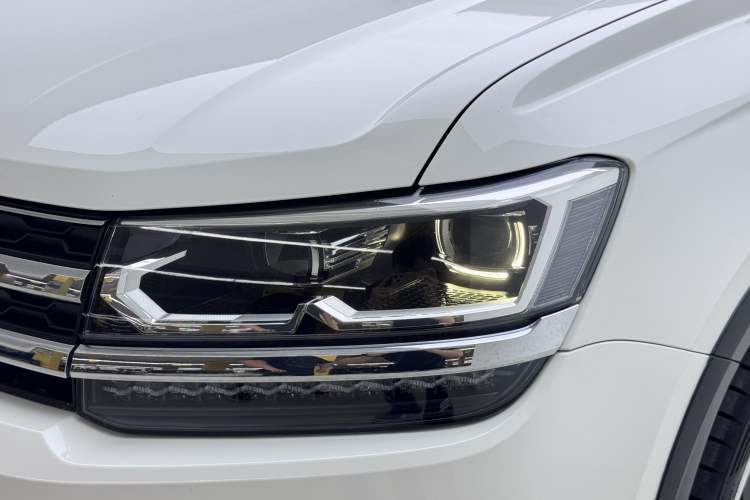 Used Volkswagen Tharu 2019 280TSI Two-Wheel Drive Luxury Version China VI Standard Exterior 6