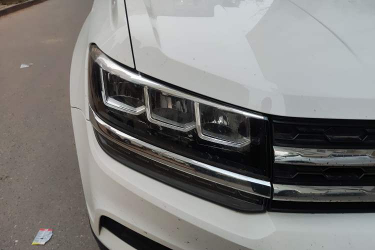 Used Volkswagen Tharu 2019 280TSI Two-Wheel-Drive Trend Edition China V Standard Exterior 6