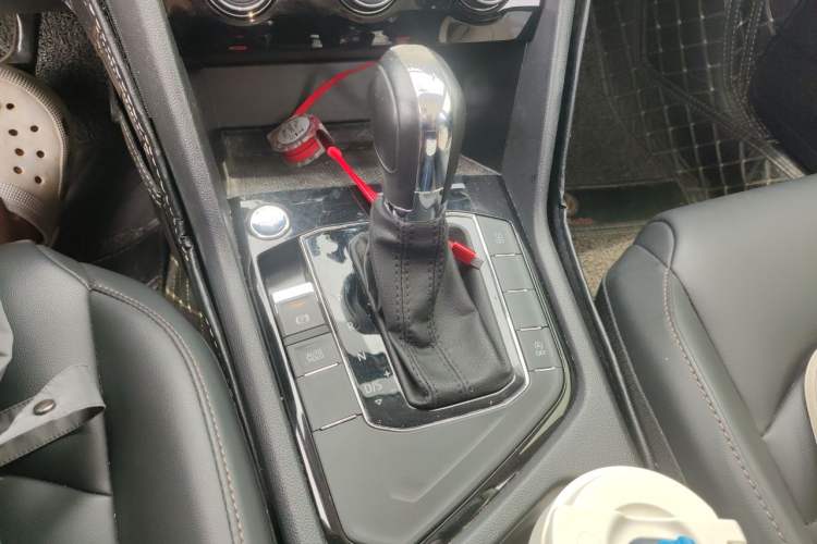 Used Volkswagen Tharu 2019 280TSI Two-Wheel Drive Comfort Edition China VI Standard Gear Lever