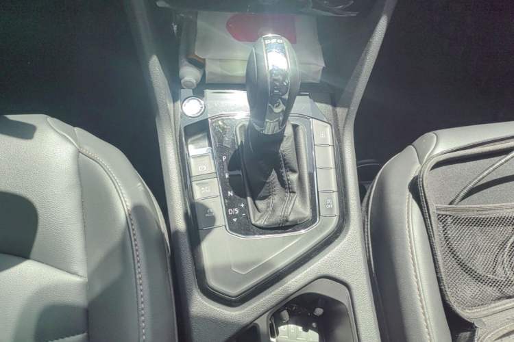 Used Volkswagen Tharu 2019 330TSI Four-Wheel Drive Luxury Edition China VI Standard Gear Lever