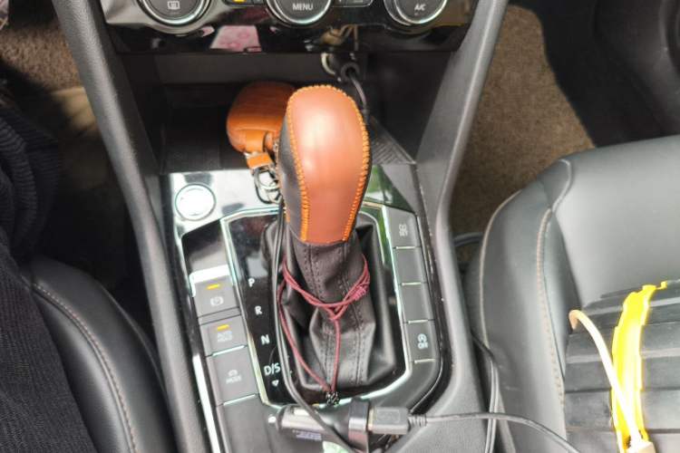 Used Volkswagen Tharu 2019 280TSI Two-Wheel Drive Luxury Edition China V Standard Gear Lever