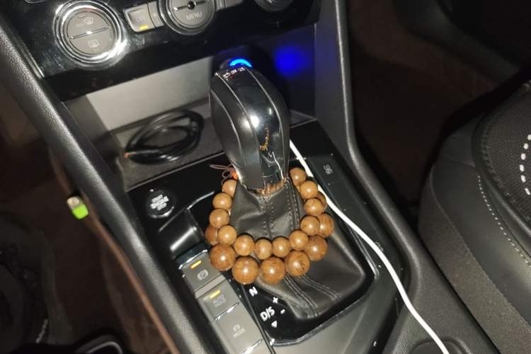 Used Volkswagen Tharu 2019 280TSI Two-Wheel Drive Luxury Version China VI Standard Gear Lever
