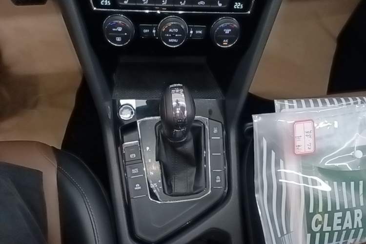 Used Volkswagen Tharu 2019 280TSI Two-Wheel Drive Luxury Edition China V Standard Gear Lever