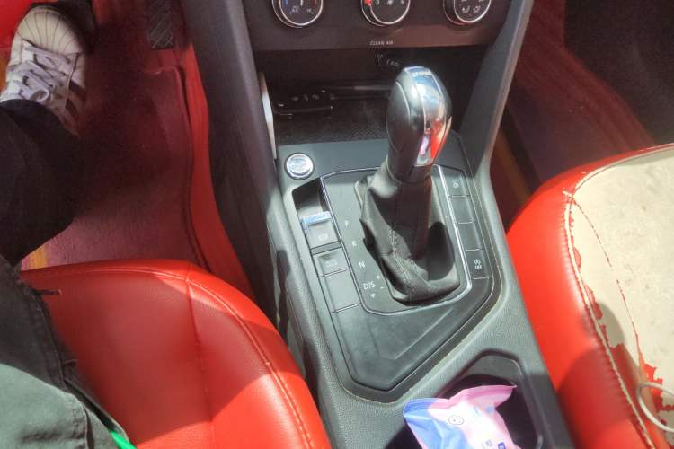 Used Volkswagen Tharu 2019 280TSI Two-Wheel-Drive Trend Edition China V Standard Gear Lever