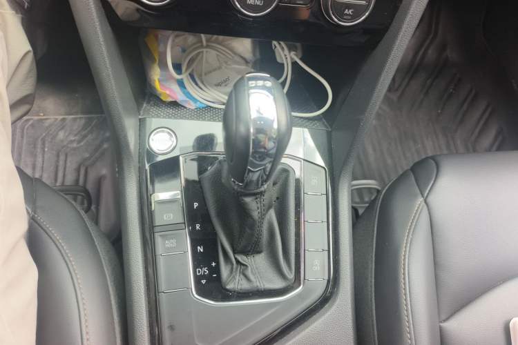 Used Volkswagen Tharu 2019 280TSI Two-Wheel Drive Comfort Edition China VI Standard Gear Lever