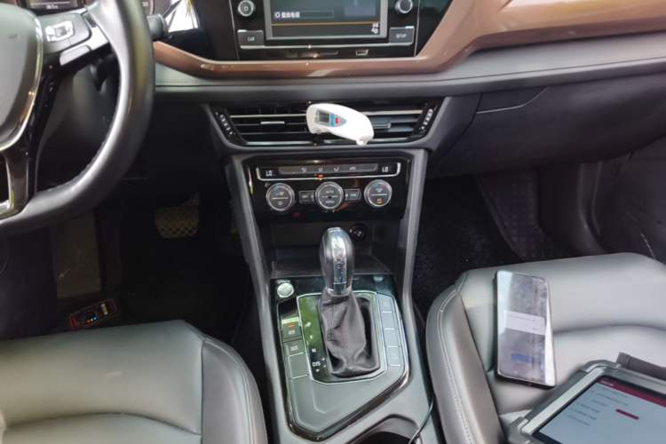 Used Volkswagen Tharu 2019 280TSI Two-Wheel Drive Comfort Edition China V Standard Gear Lever
