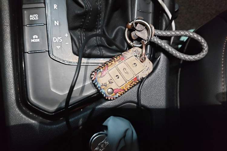 Used Volkswagen Tharu 2019 330TSI Four-Wheel Drive Luxury Edition China VI Standard Gear Lever