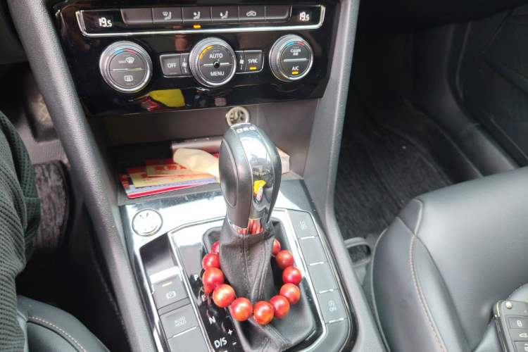Used Volkswagen Tharu 2019 280TSI Two-Wheel Drive Comfort Edition China VI Standard Gear Lever