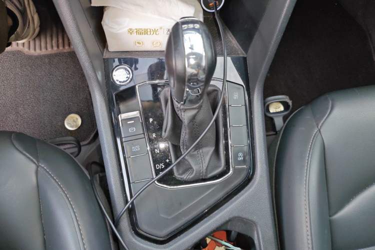 Used Volkswagen Tharu 2019 280TSI Two-Wheel Drive Comfort Edition China VI Standard Gear Lever