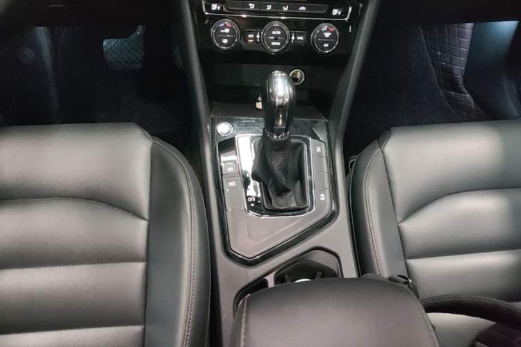 Used Volkswagen Tharu 2019 280TSI Two-Wheel Drive Comfort Edition China VI Standard Gear Lever