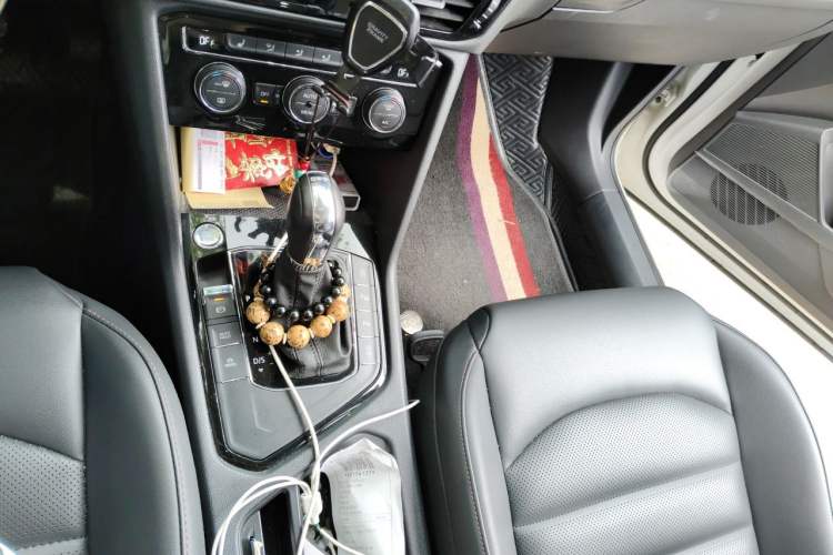 Used Volkswagen Tharu 2019 280TSI Two-Wheel Drive Flagship Version China VI Standard Gear Lever