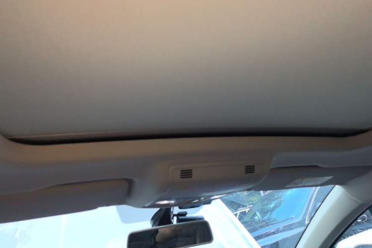 Used Volkswagen Tharu 2019 280TSI Two-Wheel Drive Luxury Version China VI Standard Headliner