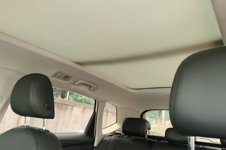 Used Volkswagen Tharu 2019 280TSI Two-Wheel Drive Comfort Edition China V Standard Headliner
