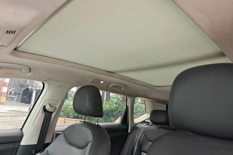 Used Volkswagen Tharu 2019 280TSI Two-Wheel Drive Comfort Edition China V Standard Headliner