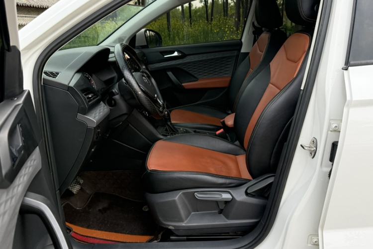 Used Volkswagen Tharu 2019 280TSI Two-Wheel-Drive Trend Edition China V Standard Interior 1